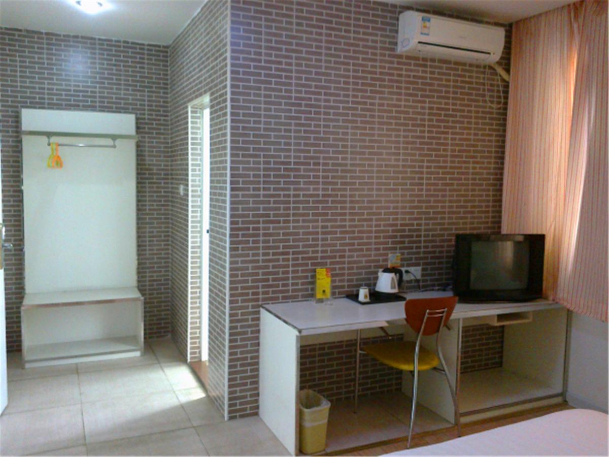 V8 Hotel Xilang Subway Branch Canton Esterno foto