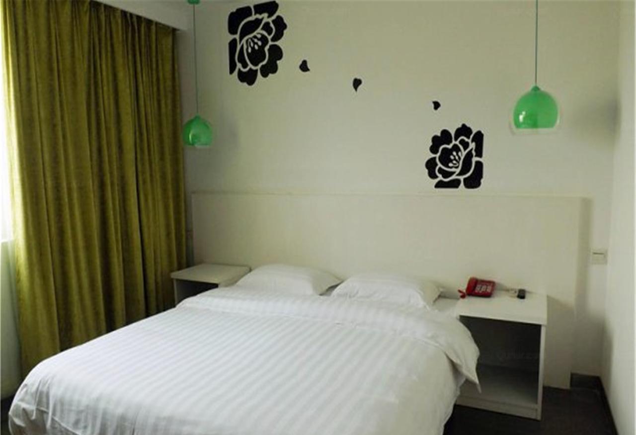 V8 Hotel Xilang Subway Branch Canton Esterno foto