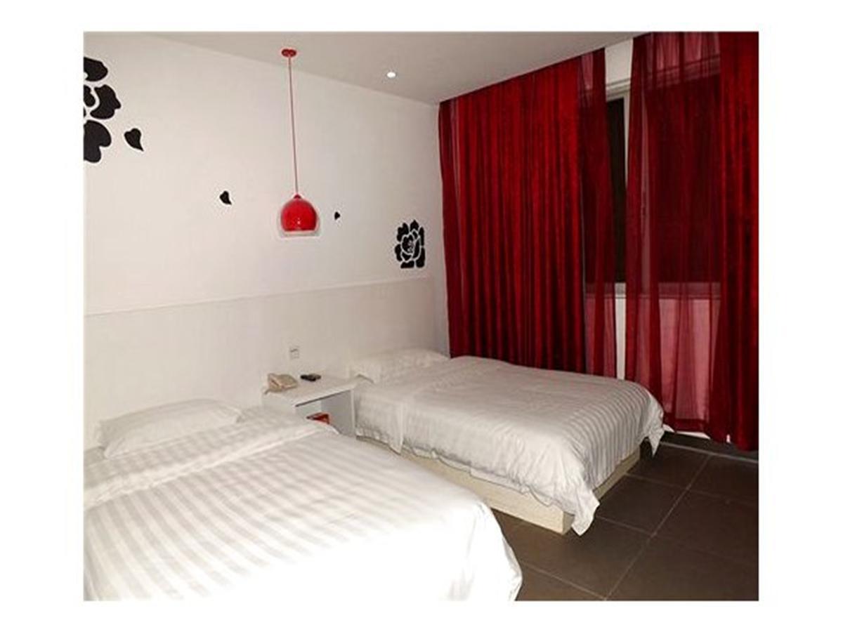 V8 Hotel Xilang Subway Branch Canton Esterno foto